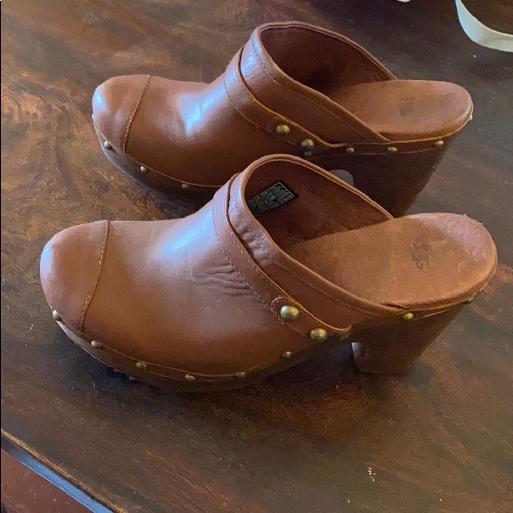 Ugg Clogs - image 4